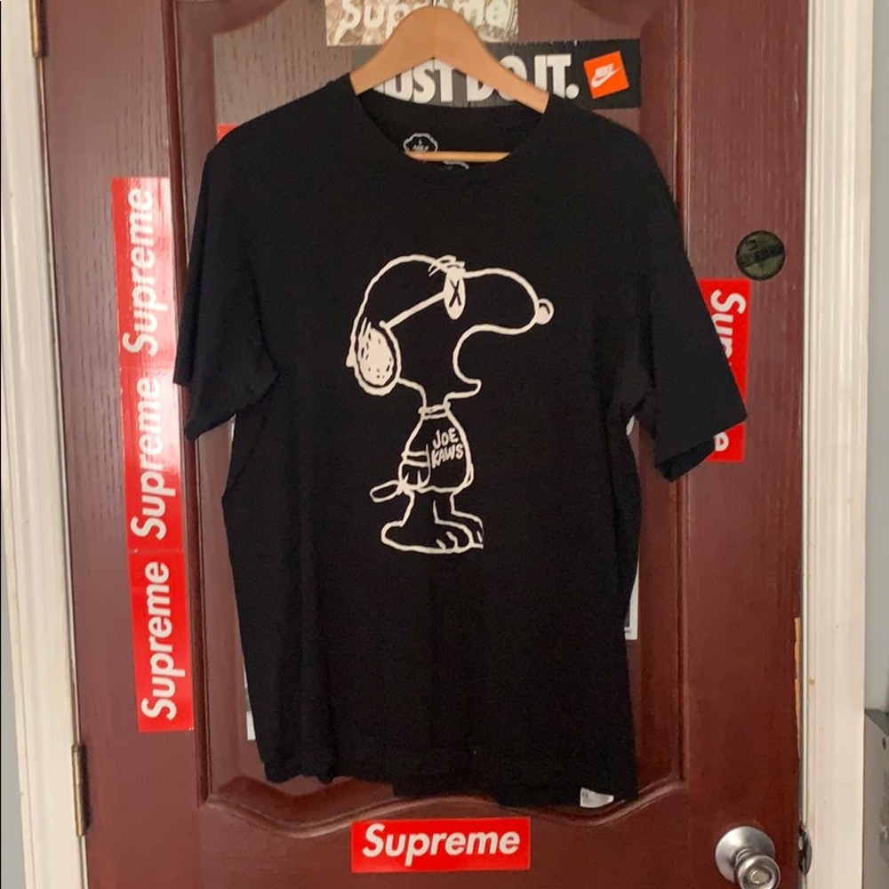 Joe kaws tee